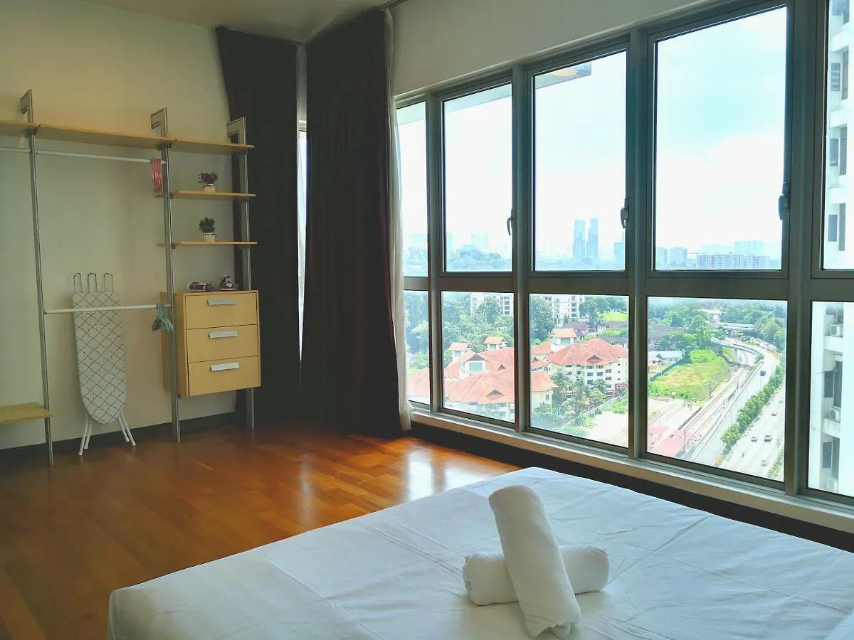 Klcc Inifinity Pool - The Regalia Residences & Suites By Kl Minsu Kuala Lumpur Apartment