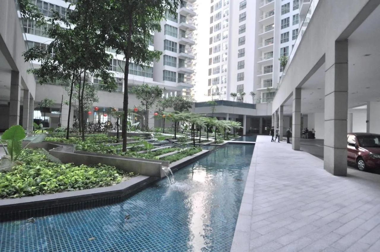 Klcc Inifinity Pool - The Regalia Residences & Suites By Kl Minsu Kuala Lumpur Apartment