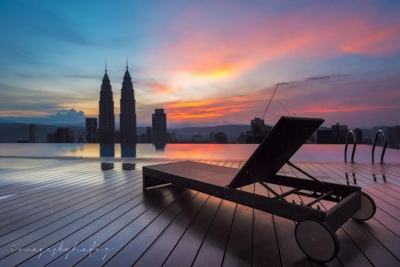 Klcc Inifinity Pool - The Regalia Residences & Suites By Kl Minsu Kuala Lumpur