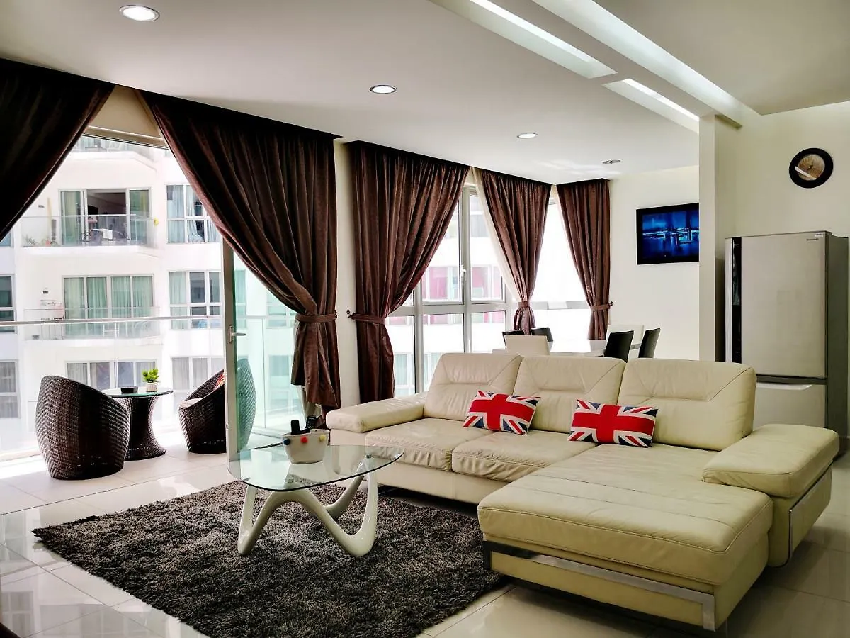 شقة Klcc Inifinity Pool - The Regalia Residences & Suites By Kl Minsu كوالالمبور